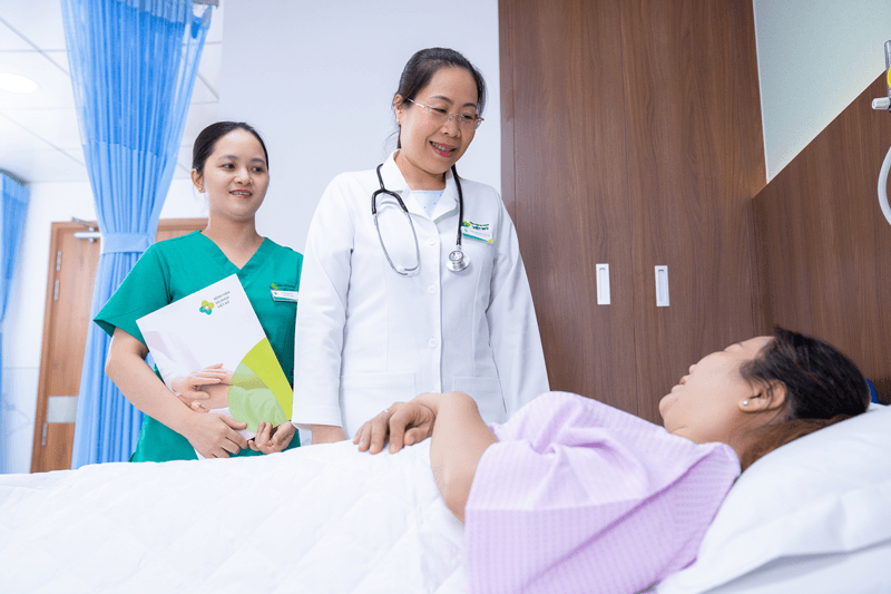 bac-si-tham-kham-viet-my-1.png