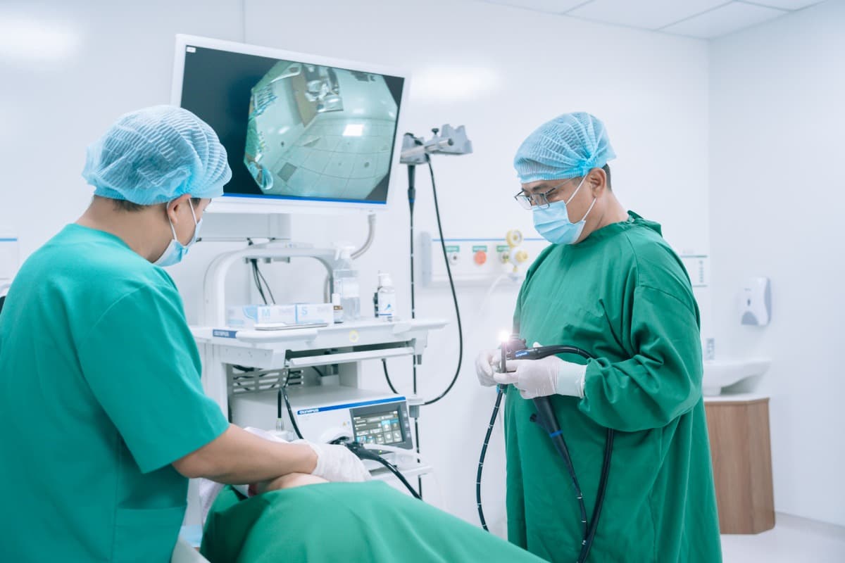 Nội soi tiêu hóa có đau không? Các yếu tố ảnh hưởng và lời khuyên