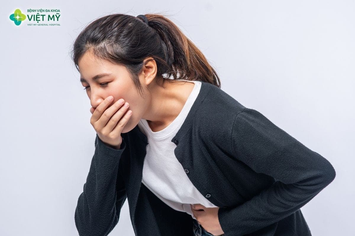 Người thường xuyên ợ chua, ợ nóng, trào ngược dạ dày nên nội soi theo chỉ định của bác sĩ