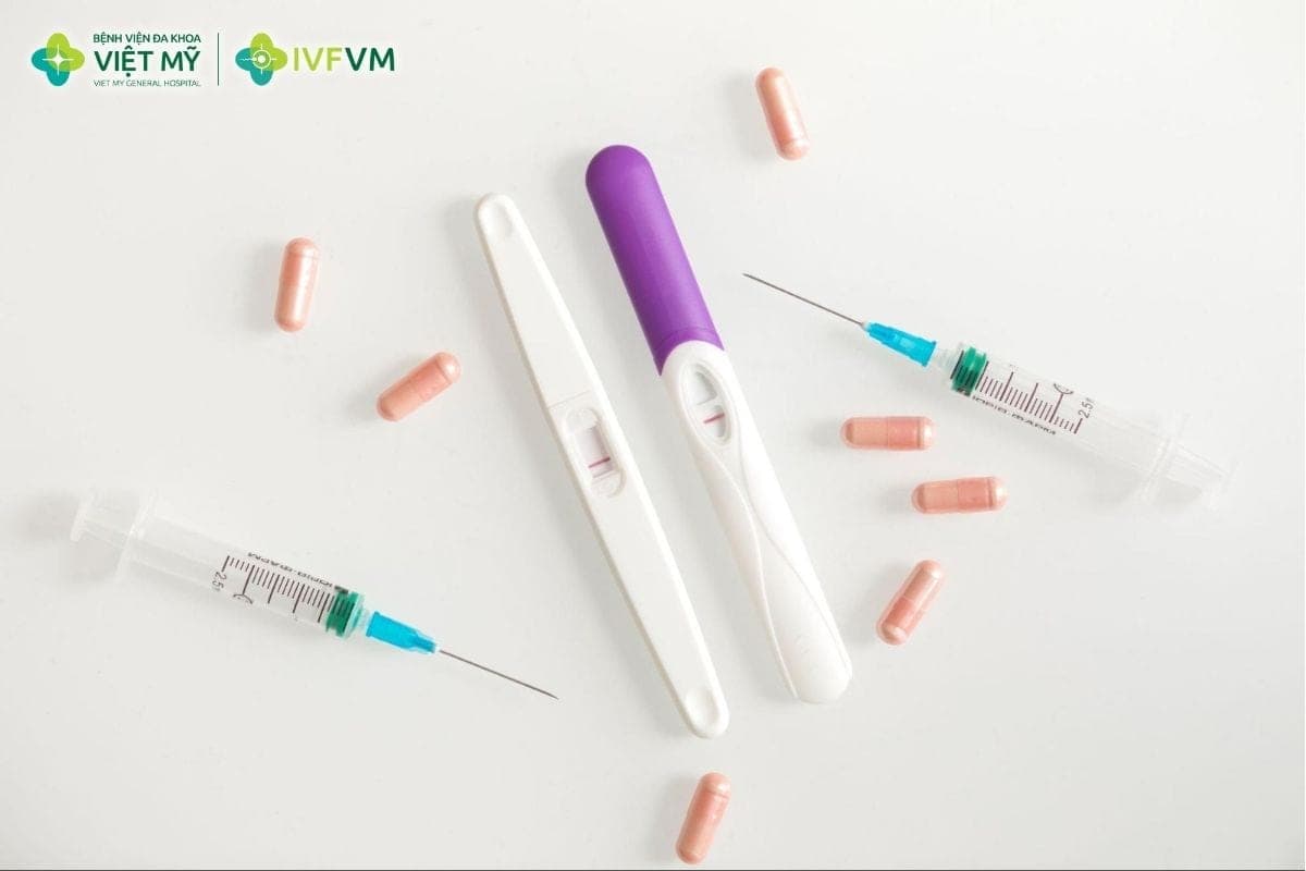 Kiểm tra kỹ tên thuốc, hạn dùng, tình trạng dung dịch và chỉnh đúng liều chỉ định trước khi tiêm
